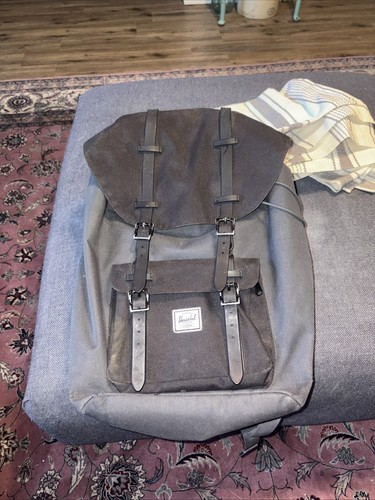 Gently used herschel little - gently,