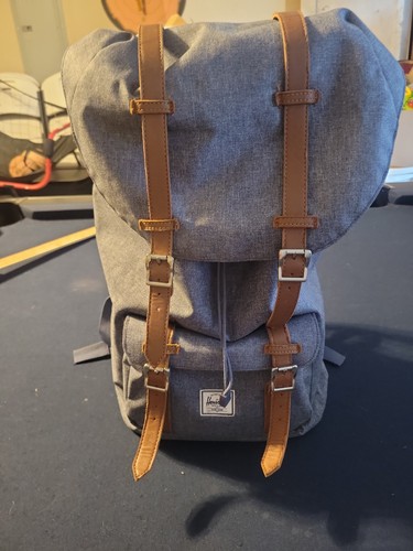 Herschel supply little america - supply,