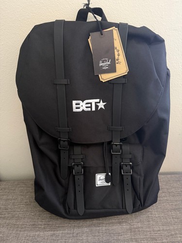 Nwt herschel supply - herschel, co